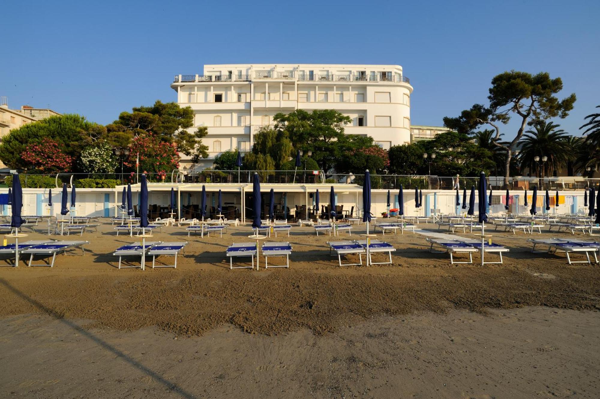 Grand Hotel Mediterranee ألاسيو المظهر الخارجي الصورة