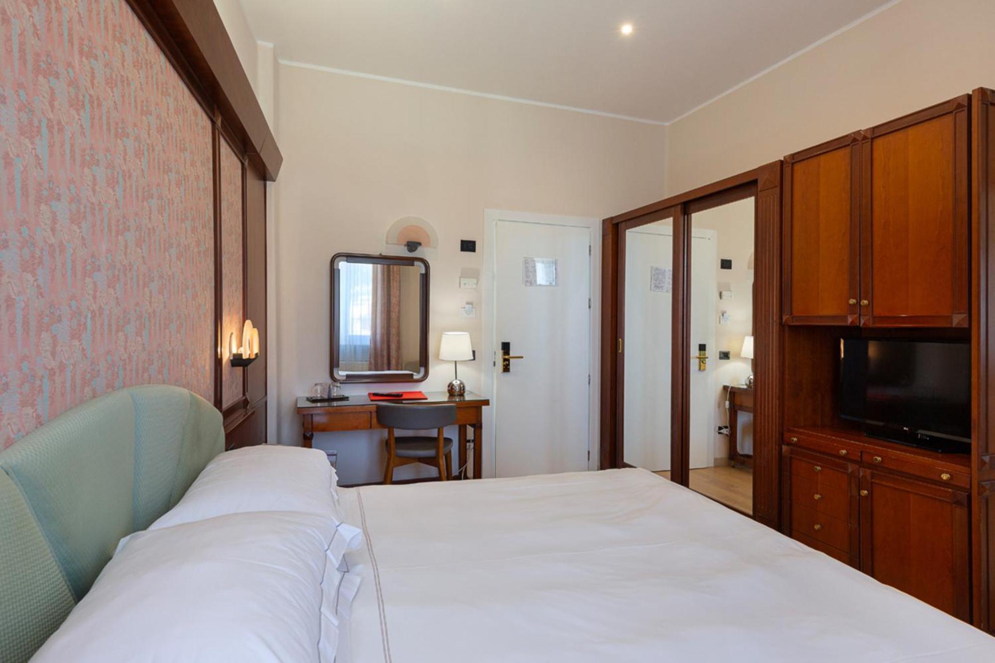 Grand Hotel Mediterranee ألاسيو المظهر الخارجي الصورة