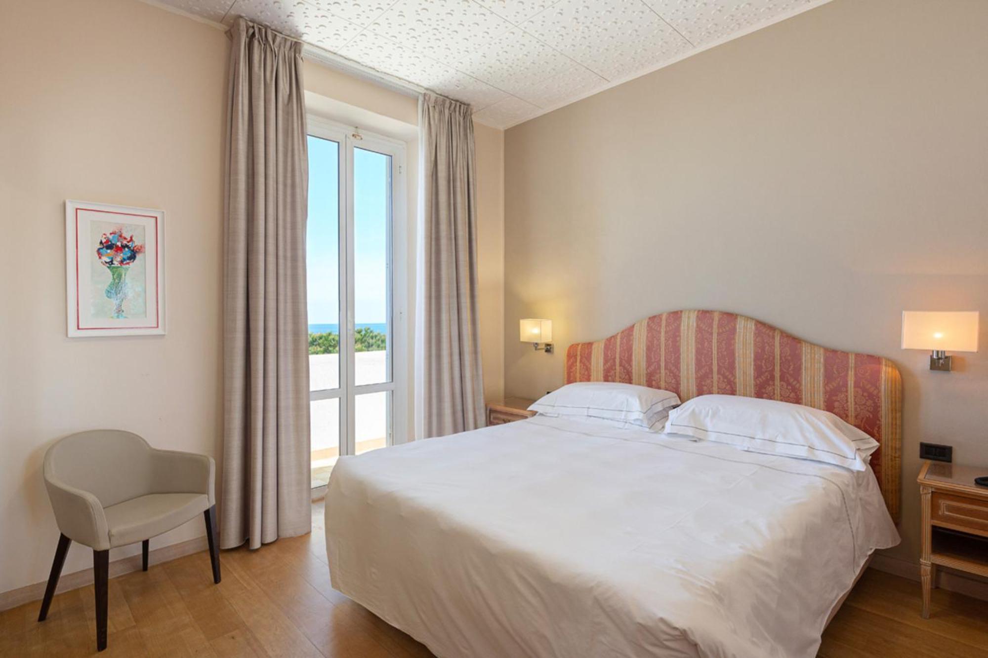 Grand Hotel Mediterranee ألاسيو المظهر الخارجي الصورة