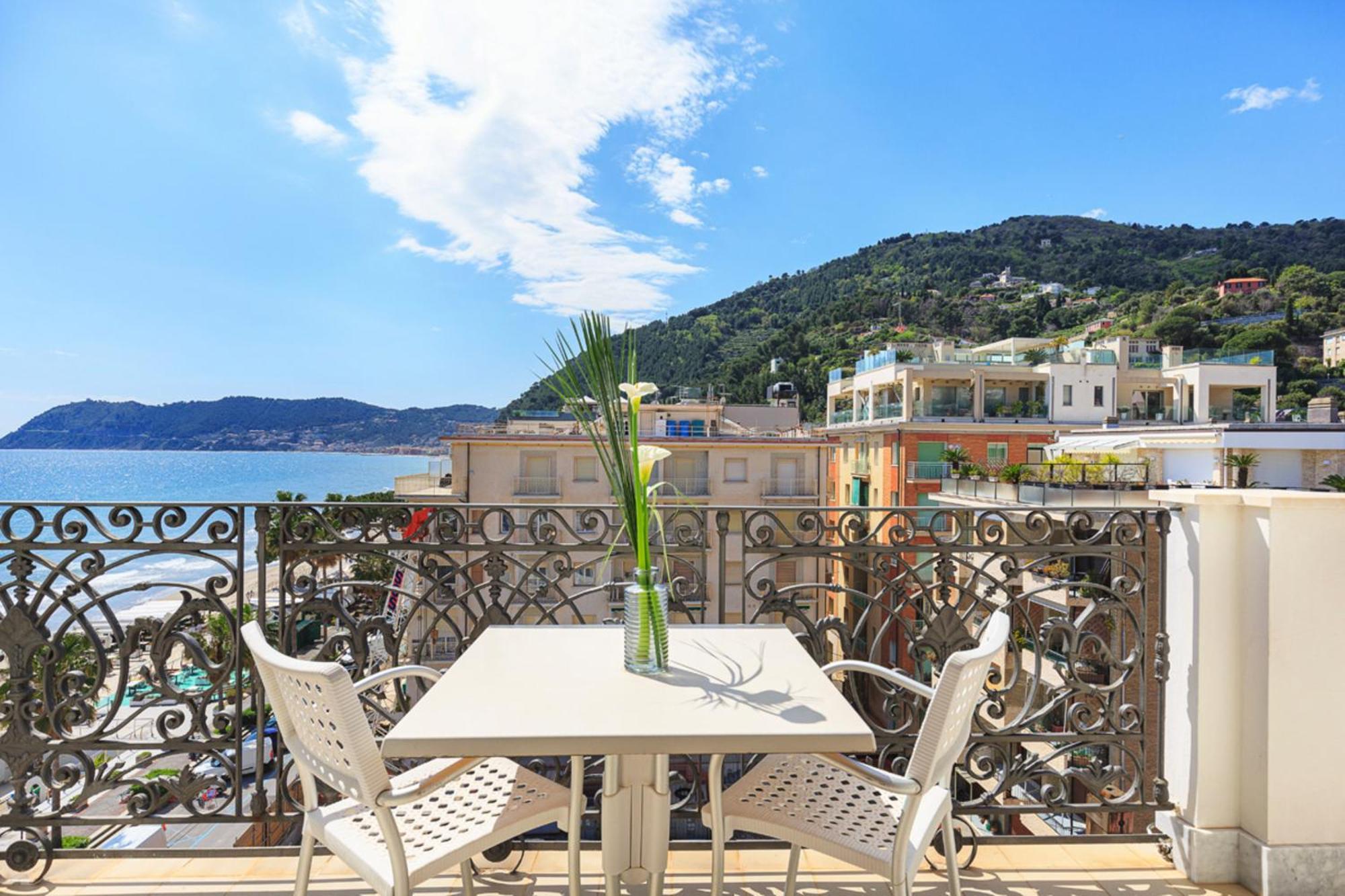Grand Hotel Mediterranee ألاسيو المظهر الخارجي الصورة