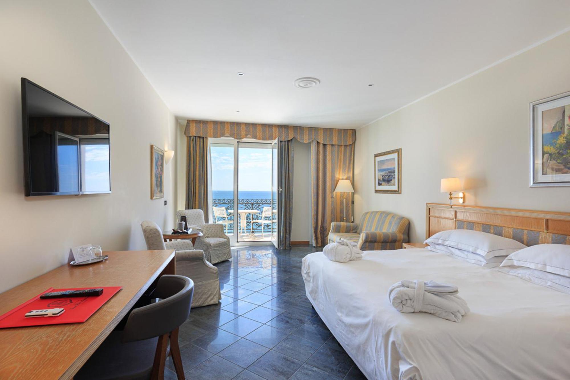 Grand Hotel Mediterranee ألاسيو المظهر الخارجي الصورة