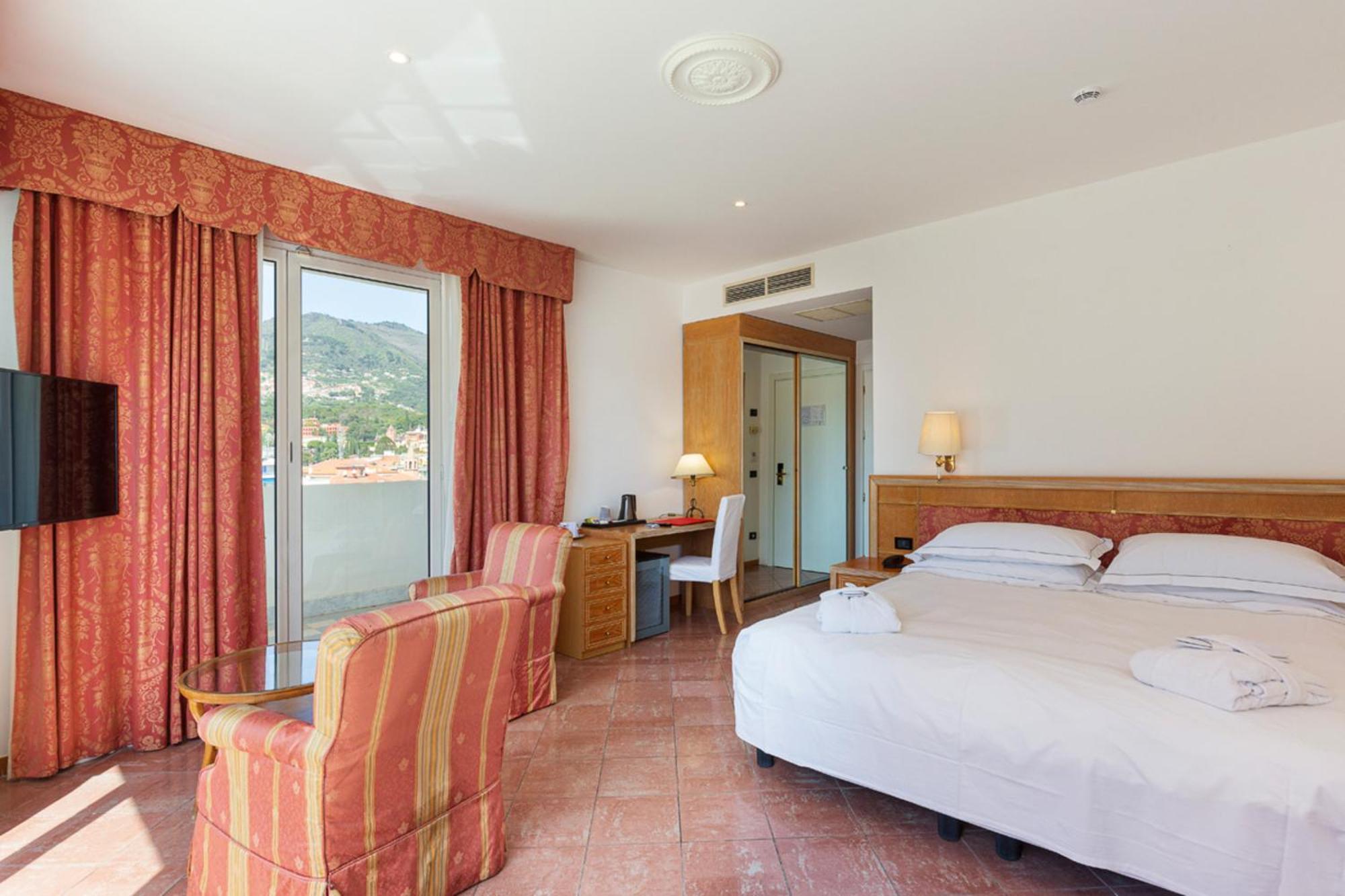 Grand Hotel Mediterranee ألاسيو المظهر الخارجي الصورة
